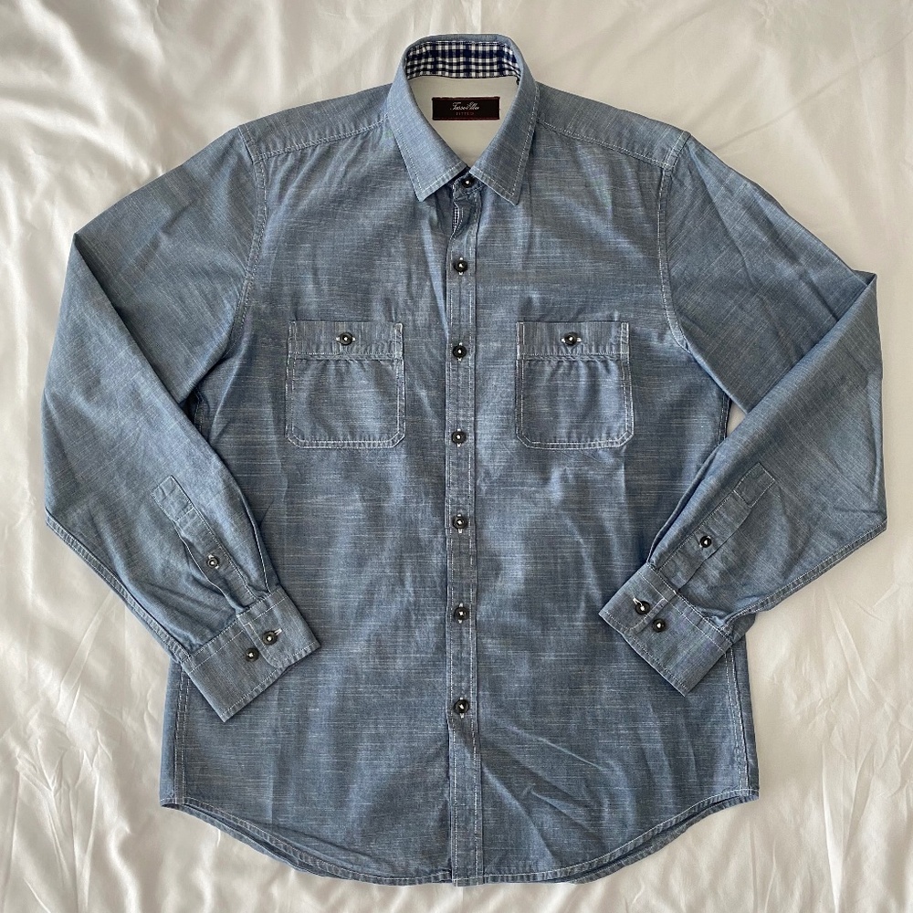 Men’s Light Blue Fitted Long Sleeve Dress Shirt